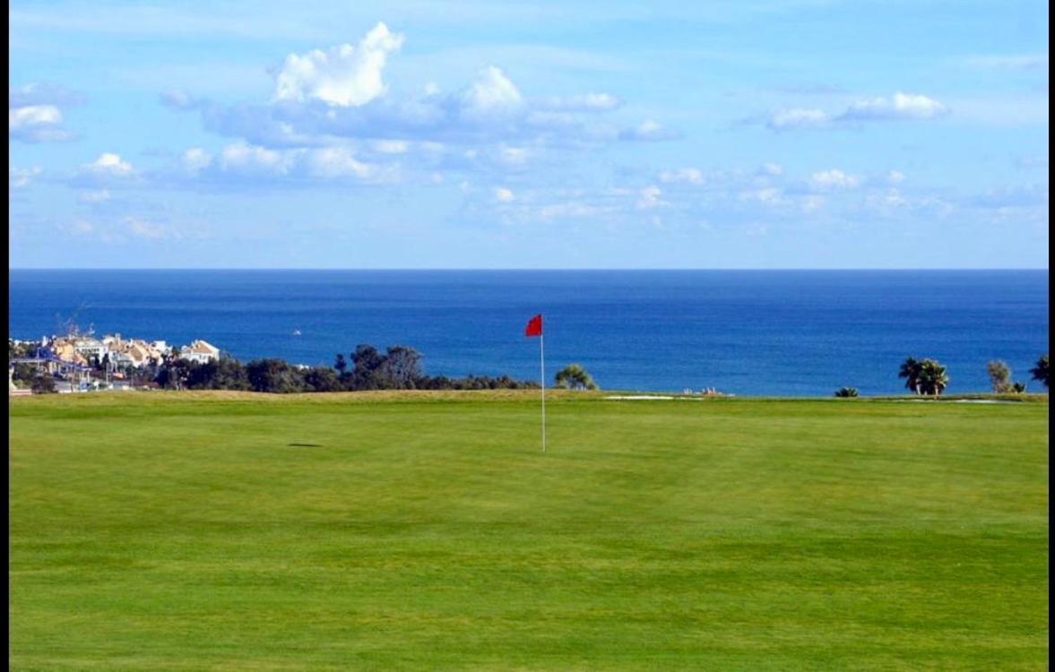 Casares Beach Golf Apartment With Private Garden Direct Pool Access Exterior foto