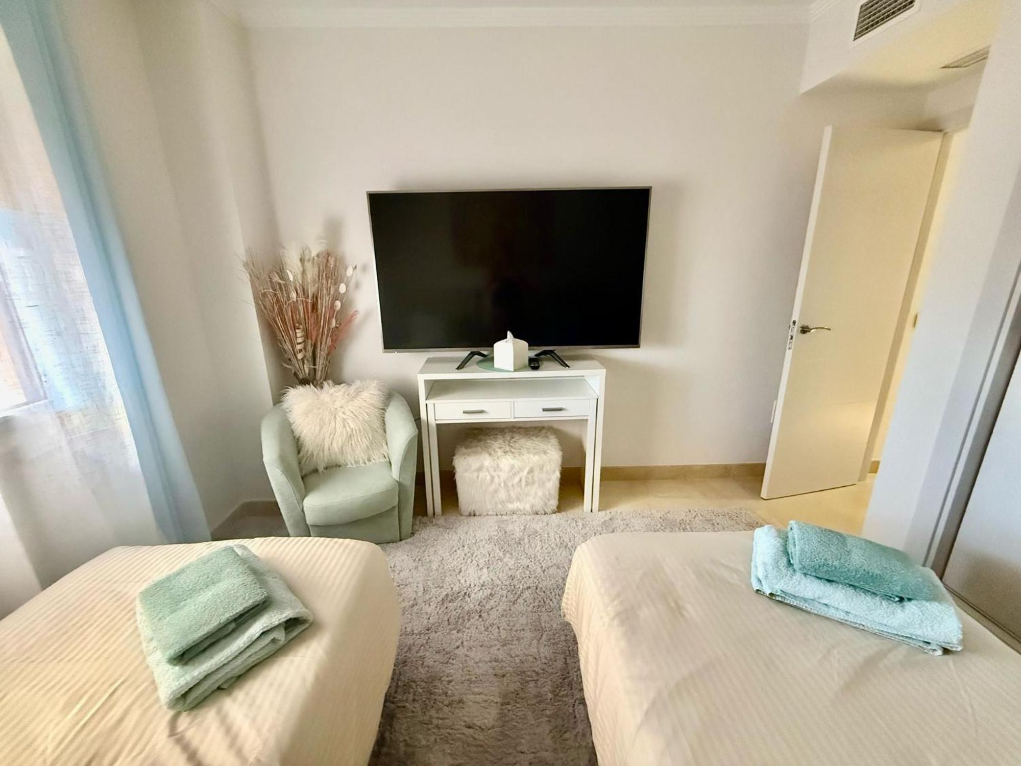 Casares Beach Golf Apartment With Private Garden Direct Pool Access Exterior foto